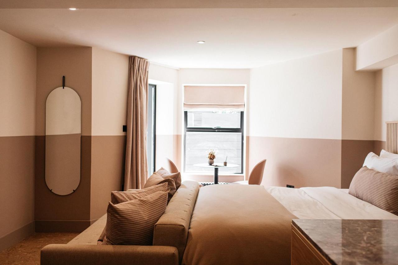 Port Hotel Eastbourne Bagian luar foto
