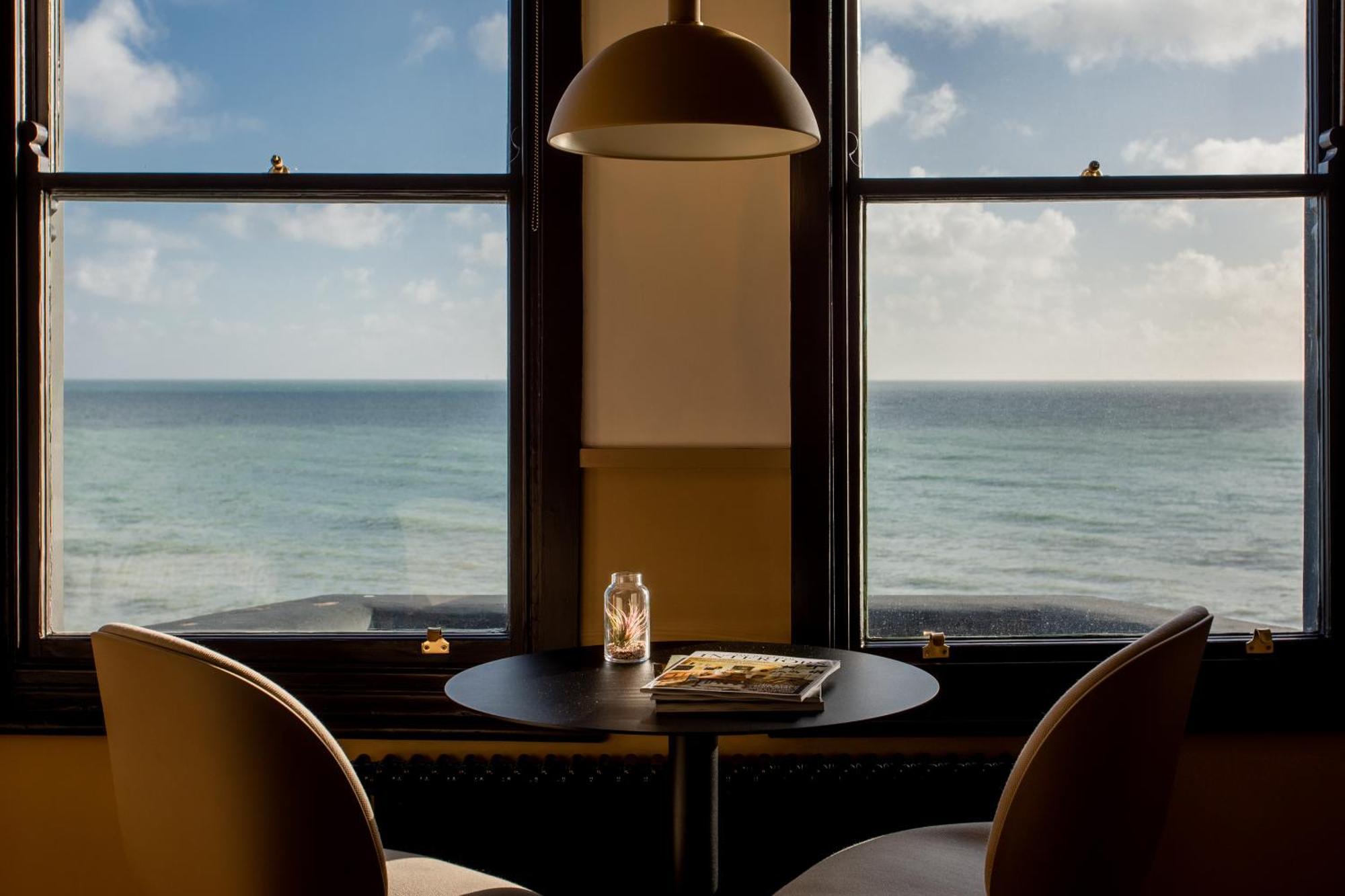 Port Hotel Eastbourne Bagian luar foto